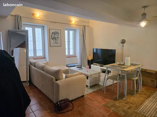 Appartement T2 - Duplex, 33m² - Bourg-lès-Valence, limitrophe Valence - 500 / mois - Disponible le 1