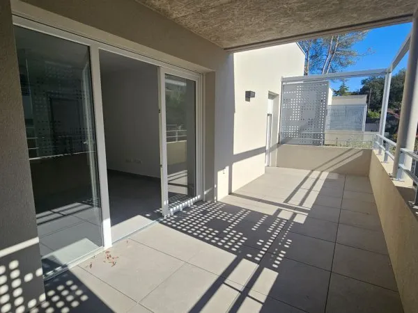 Appartement Nimes 3 pièces 67.60 m2