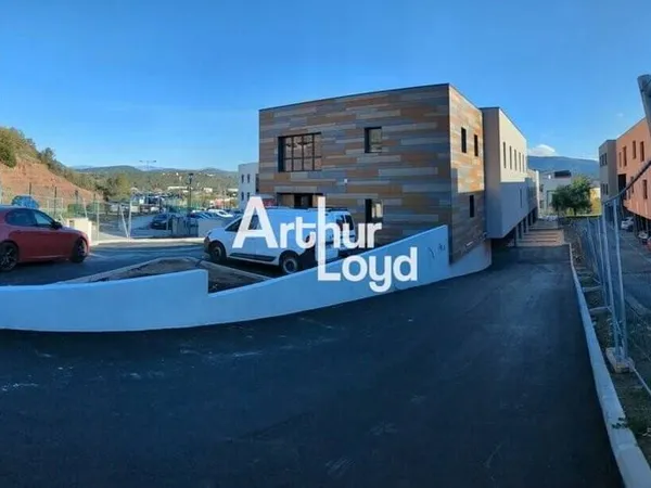 Bureaux 1252 m²