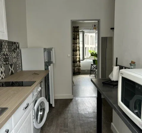 Location appartement traversant 28m² - Monselet Nantes