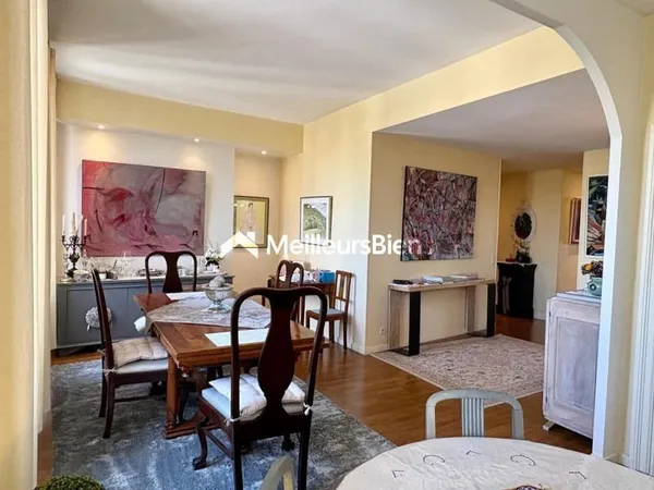 Mazamet Centre - Bel appartement lumineux de 101 m²