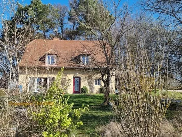 24290 SERGEAC : Maison Périgourdine sur 5000 m²