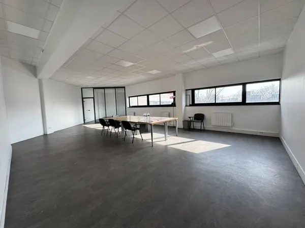 Bureaux 163 m²