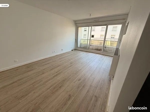 Studio 1 pièce 28 m²