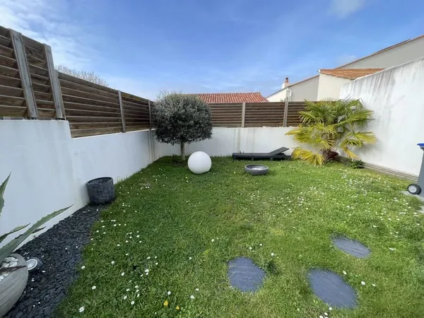 Jolie maison T3 avec garage et jardin