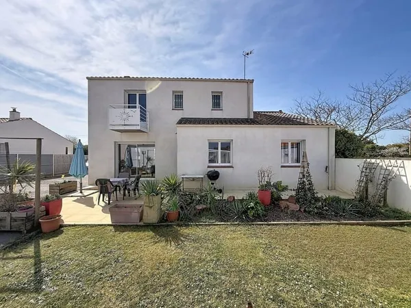 Maison 5 chambres - Piscine - 450m de la mer