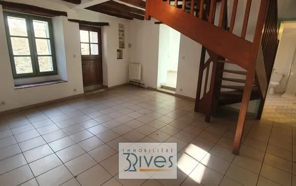 MAISON DE VILLAGE