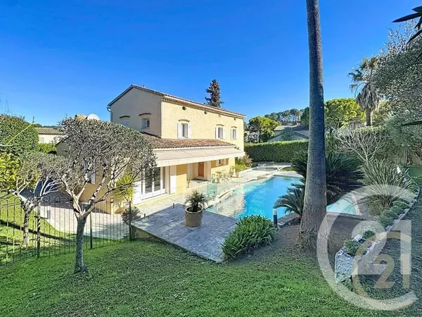 Maison 7 pièces 229 m²