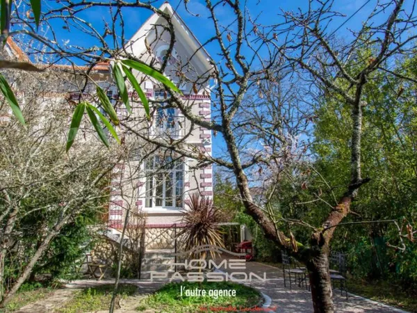 Maison 6 pièces 143 m²