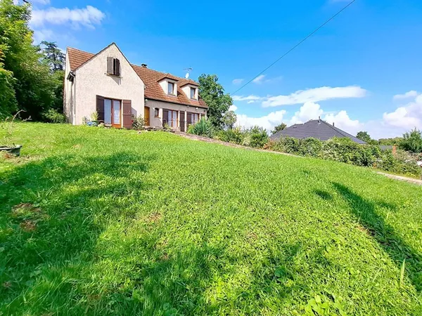 Maison 7 pièces 140 m²