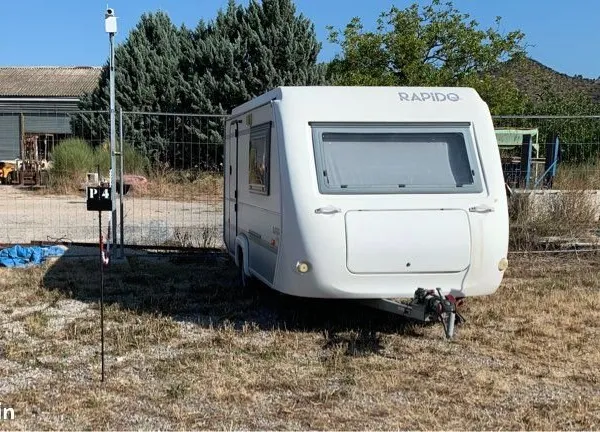 Stationnement Location Jouques   55€