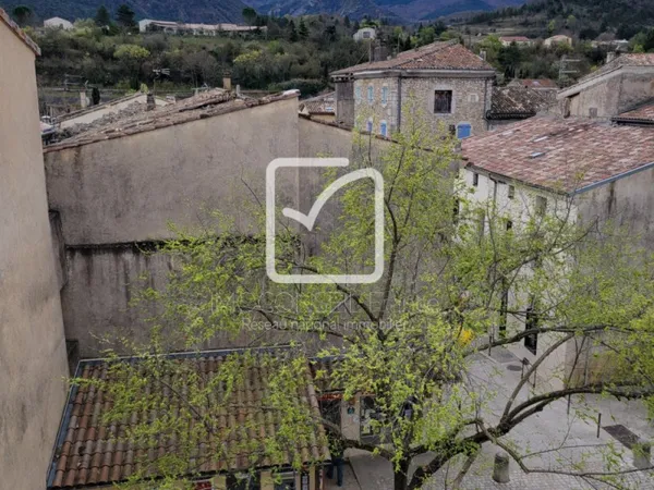 Votre 'petit nid' au coeur de Saillans