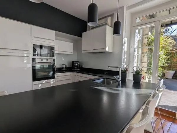 Appartement 5 pièces 146 m²