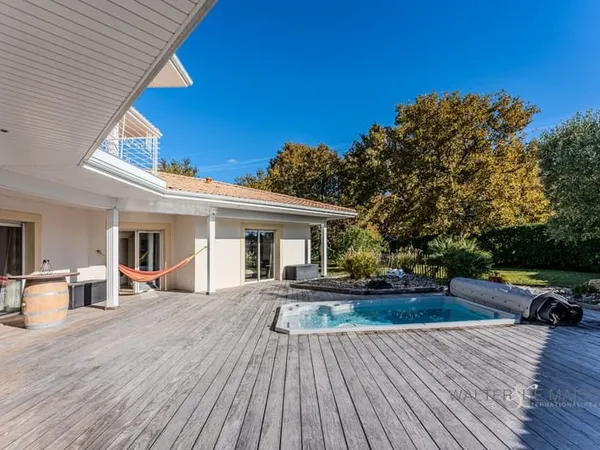 PORT DE CASSY VILLA D'ARCHITECTE 173m² SUR 1100 m² de terrain