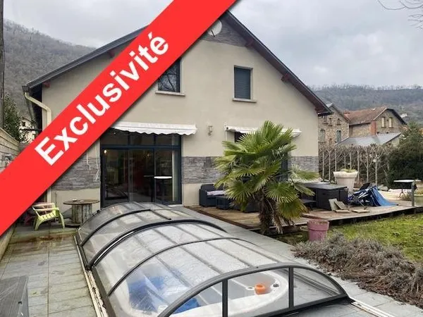 Maison 6 pièces 210 m²