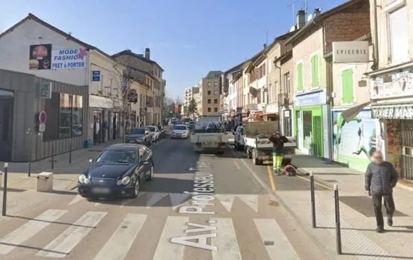 Boutique 100 m²