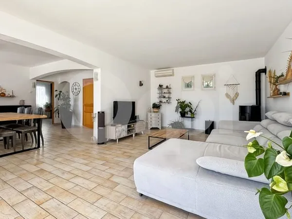 Maison 5 pièces 134 m²
