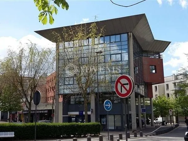 Bureaux 385 m²