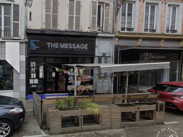 Local commercial 61 m²