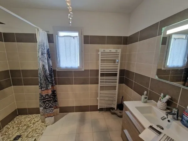 Contemporaine de 4 pièces principales