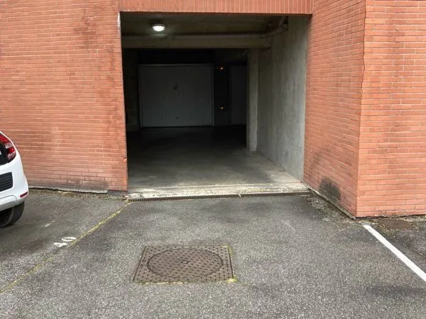 Place de parking sécurisé