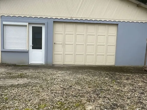 Local commercial 230 m²