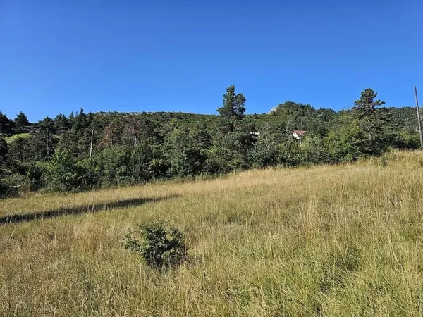À vendre Terrain constructible à Andon (06750