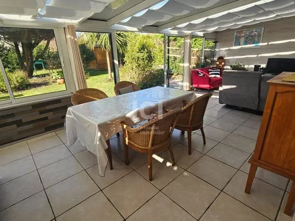 Maison 8 pièces 192 m²
