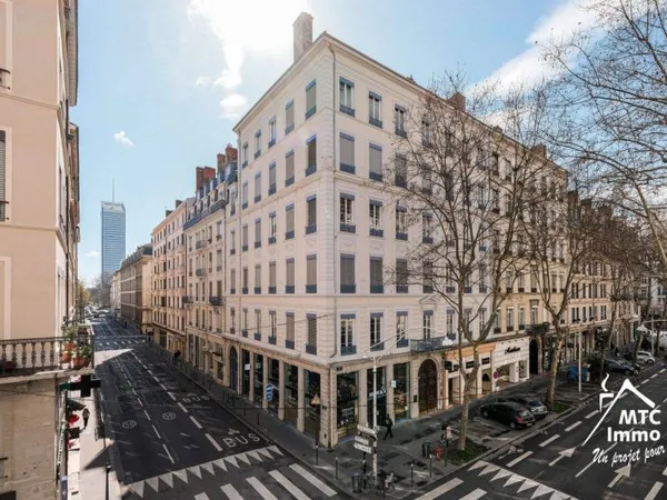 Appartement 6 pièces 190 m²