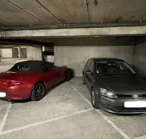 Place parking souterrain Paris 10