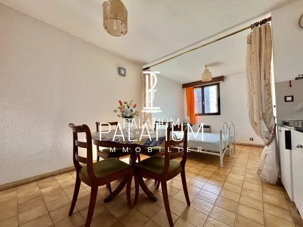 Studio 1 pièce 25 m²
