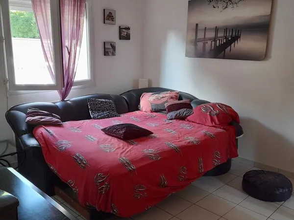 Colocation Chambre 12 m2 dans maison avec Jardin