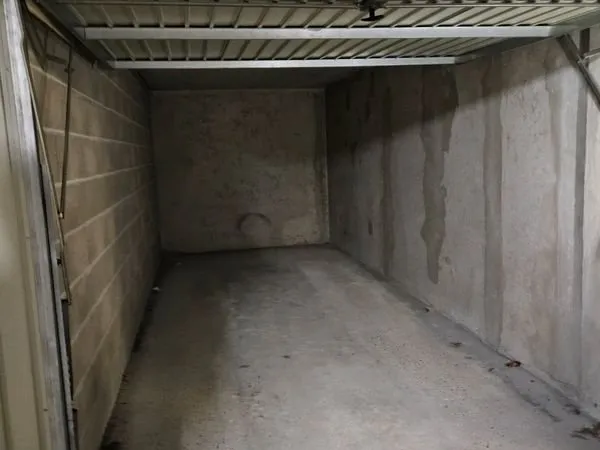 Garage hyper centre