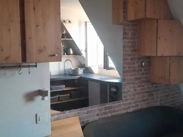 Studio 9m², TOUTES DUREES, métro Pont Cardinet, NON ELIGIBLE AUX APL, libre au 5 juillet