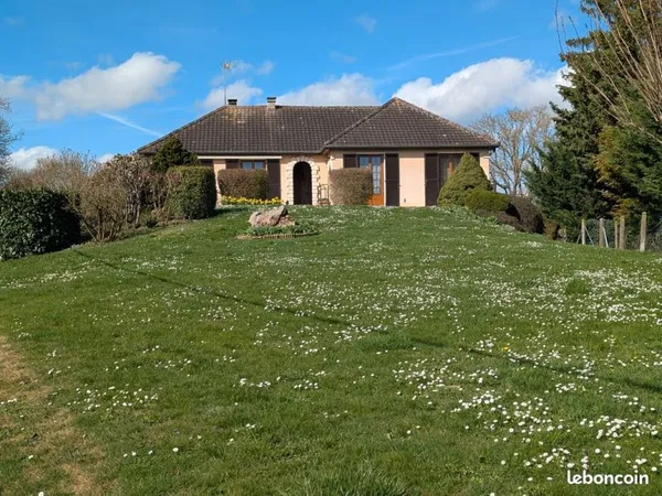 Maison 3 chambres - grand terrain au calme