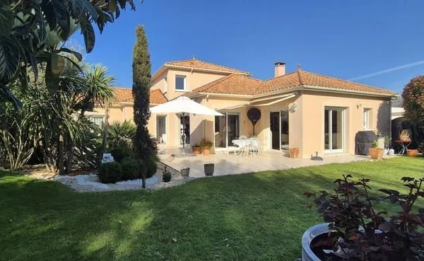 Maison 7 pièces 160 m²