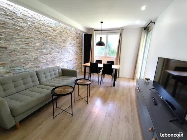 Logement libre pour 3 - REF : Jo1-MER1