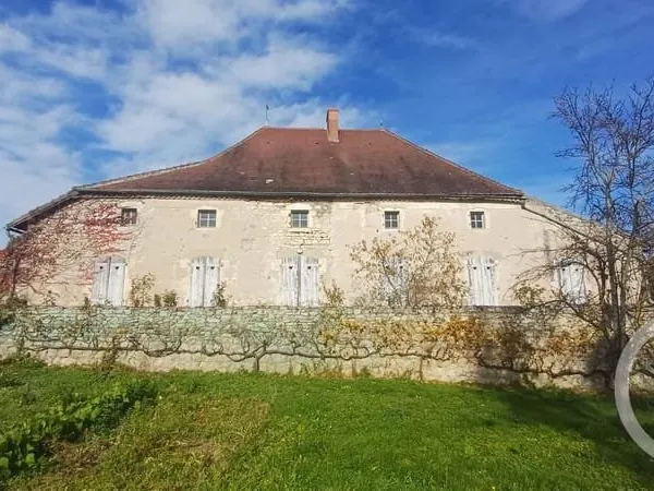 Maison 9 pièces 196 m²