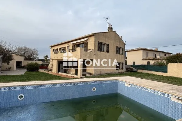 Maison 4 pièces 185 m²