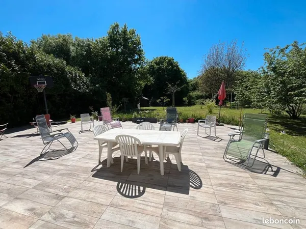 Maison 6 pièces 198 m²