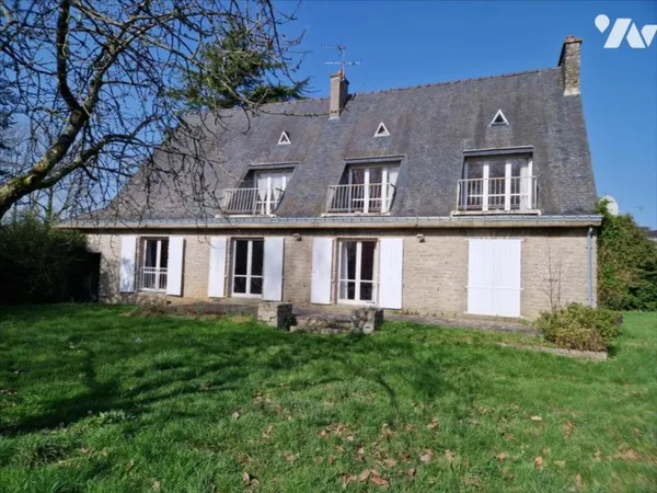 Maison 11 pièces 218 m²
