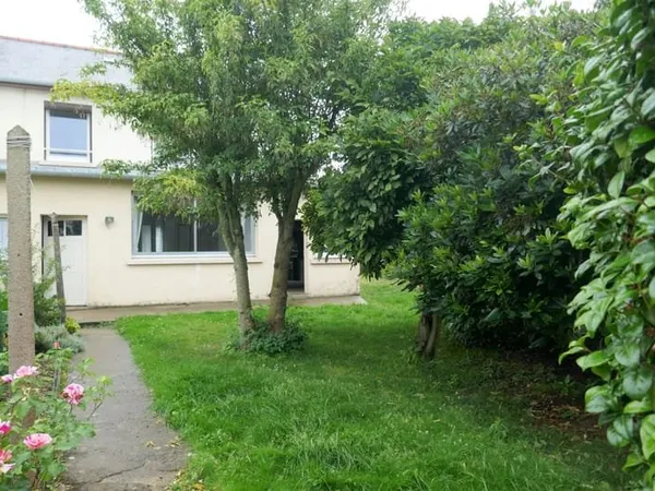 Maison 5 P. avec jardin