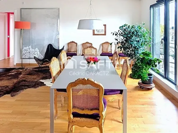 Appartement 6 pièces 210 m²