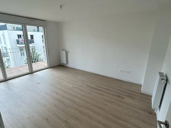 Appartement T3 de 58 m² avec balcon et parking - Villeneuve-la-Garenne