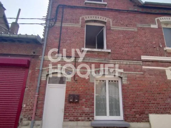 Immeuble de 2 appartements à vendre à PÉRONNE (80200).