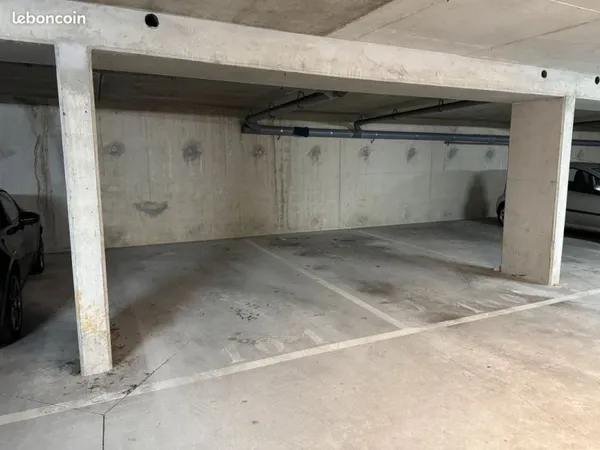 Place de parking sécurisée à vendre