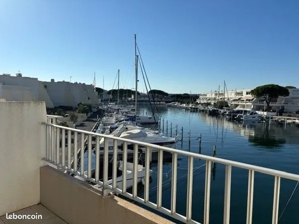 Marina entierement renovee - p3