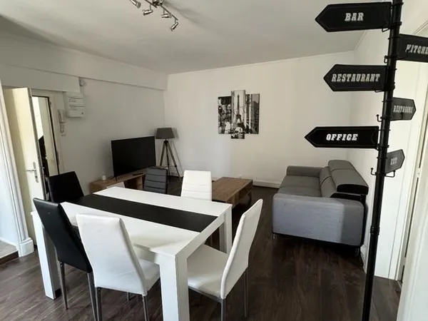 Loue magnifique T2 AVEC CHAUFFAGE INCLUS en centre ville de Limoges, machine à laver, wifi, très lum