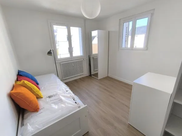 Loue F1Bis meublé 22m² - Tours quartier Febvotte - 1ère mise en location après rénovation totale
