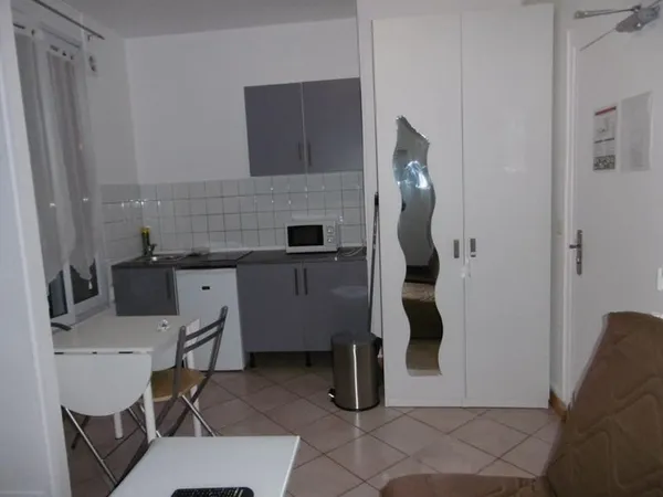 Chambre de 17m2 à louer sur Paris 15